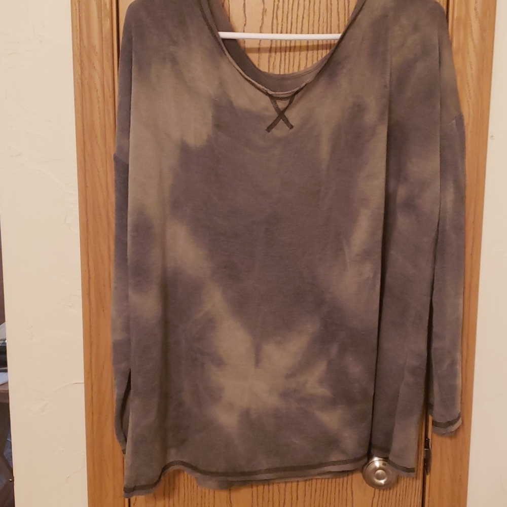 Tie die long sleeve shirt